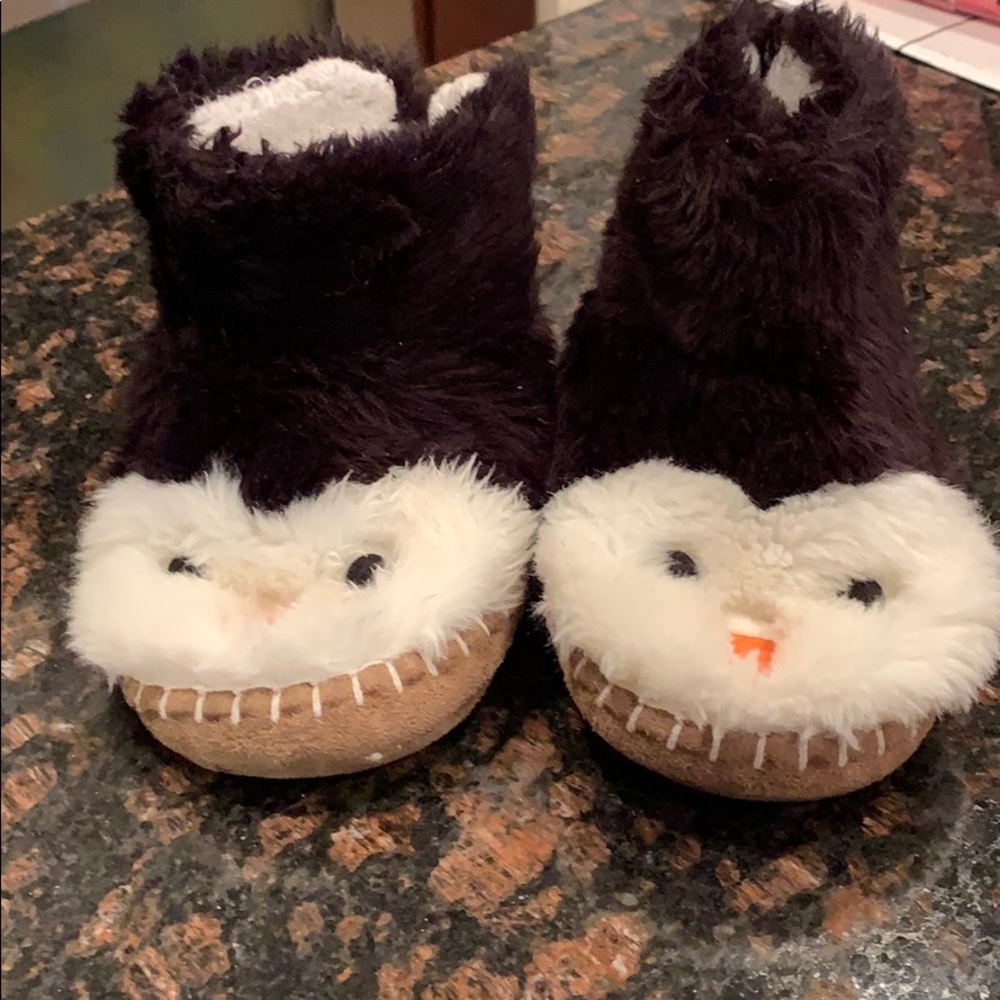 Hanna Andersson Penguin Slippers for kids